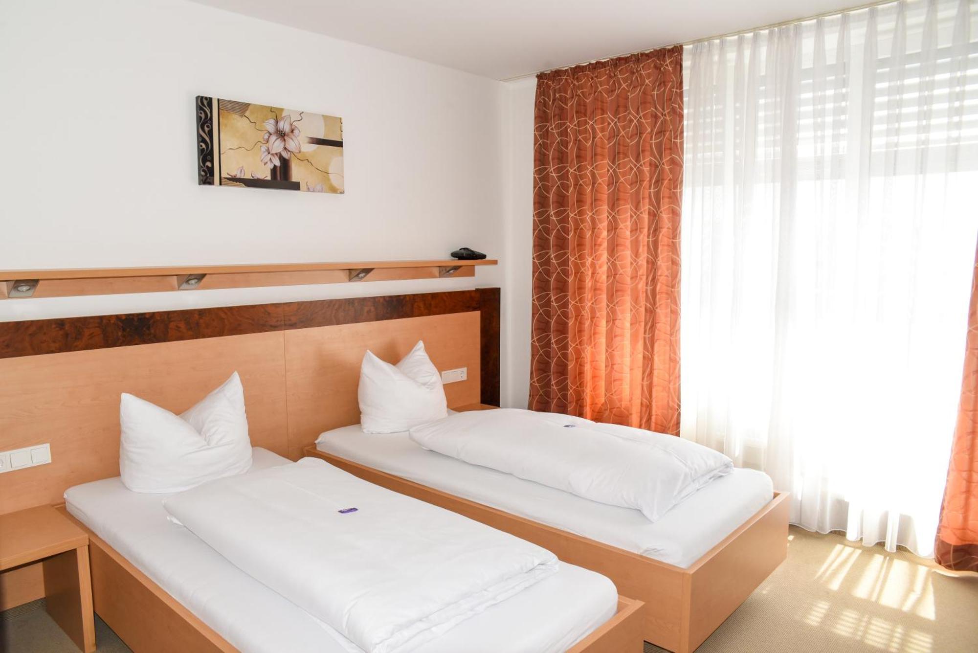 Hotel Nuernberger Hof Neumarkt in der Oberpfalz Værelse billede