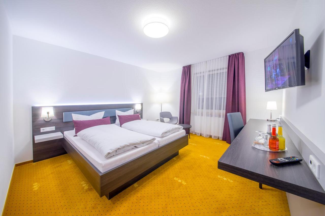 Hotel Nuernberger Hof Neumarkt in der Oberpfalz Eksteriør billede